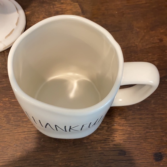 New Rae Dunn “Thankful” mug - Picture 2 of 3